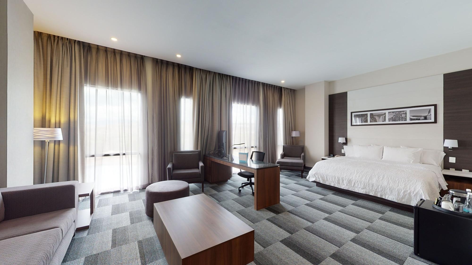 Hampton Inn And Suites San Luis Potosi Slp Εξωτερικό φωτογραφία