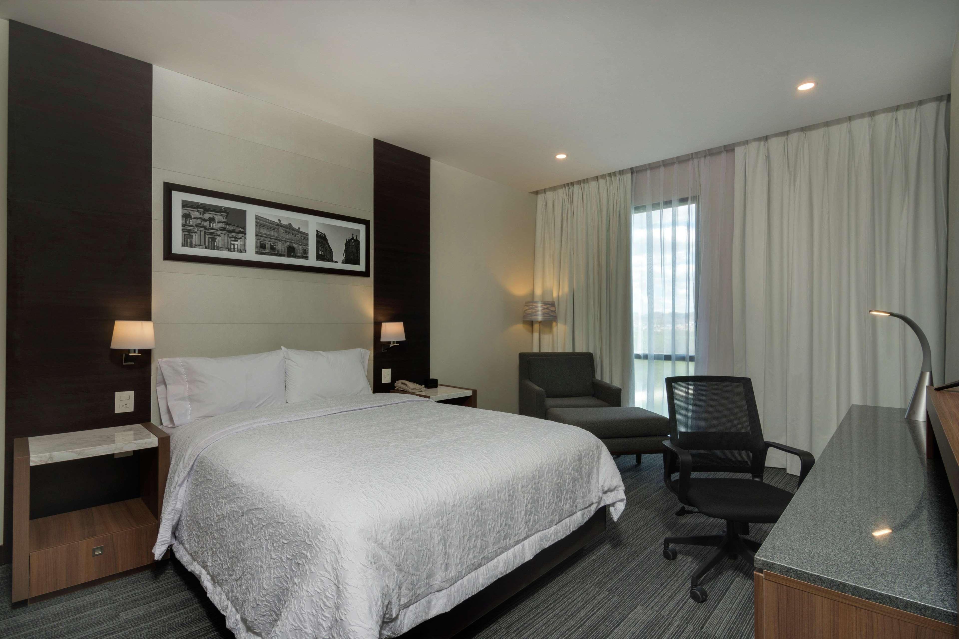 Hampton Inn And Suites San Luis Potosi Slp Εξωτερικό φωτογραφία