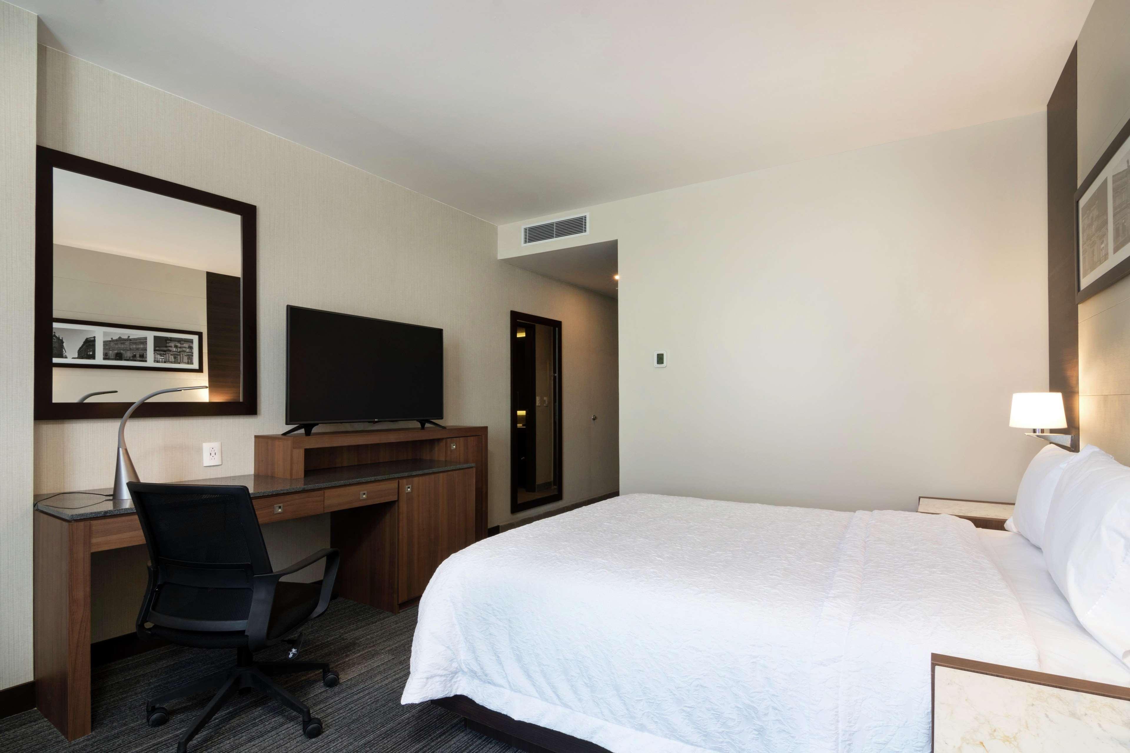 Hampton Inn And Suites San Luis Potosi Slp Εξωτερικό φωτογραφία